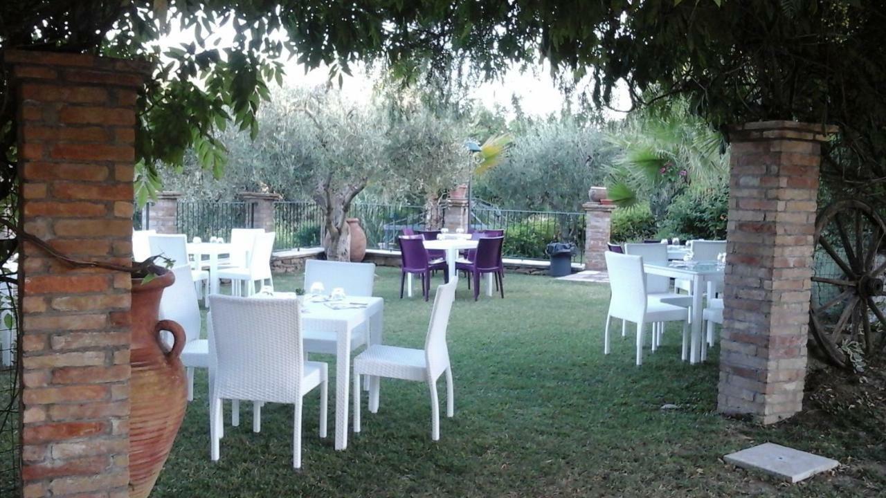 Agriturismo Terranova Pisticci Eksteriør billede